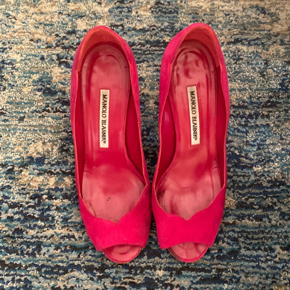 Pink suede Manolo Blahnik Sandals